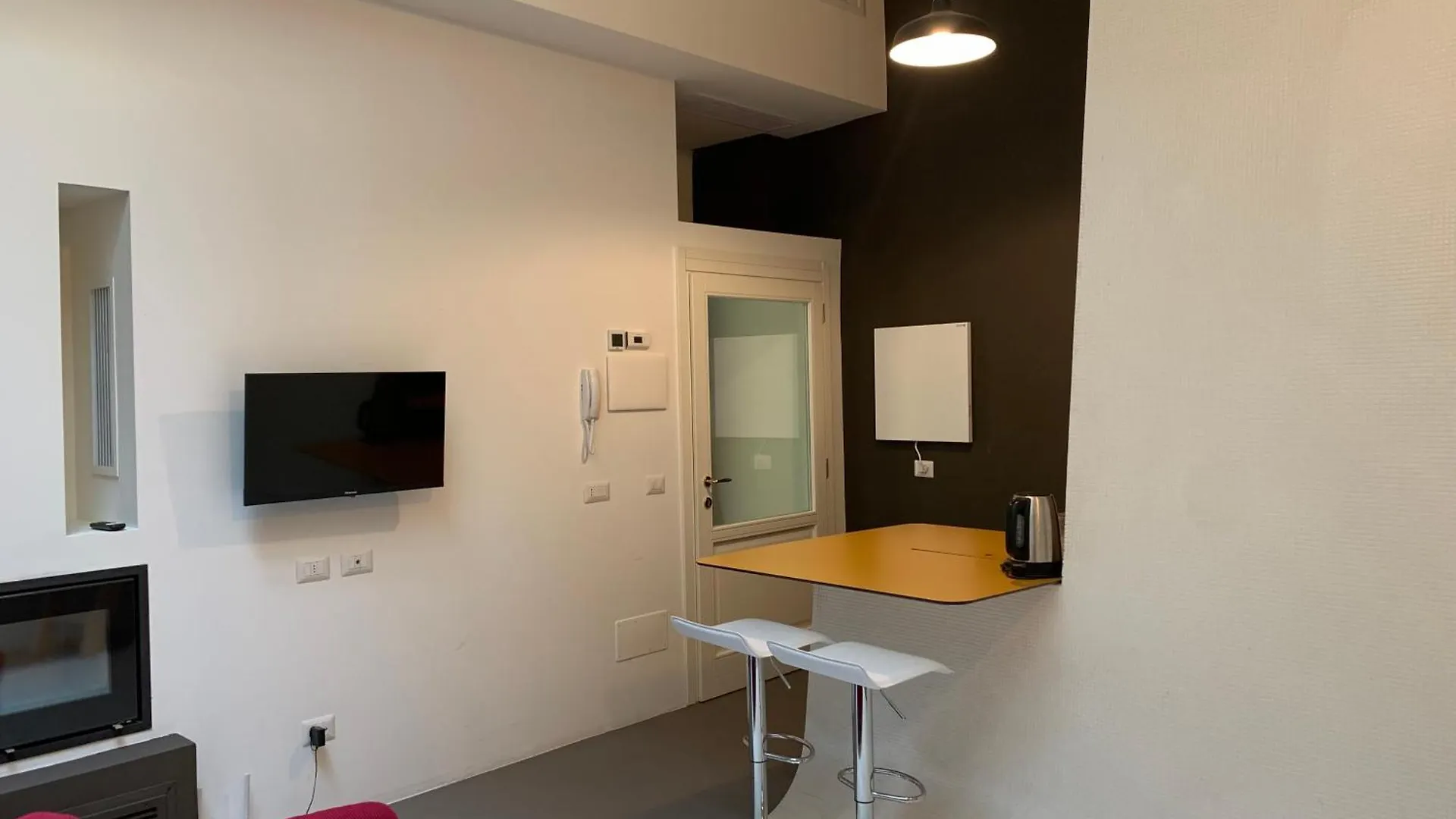 Torricelli 10 Apartment Milan