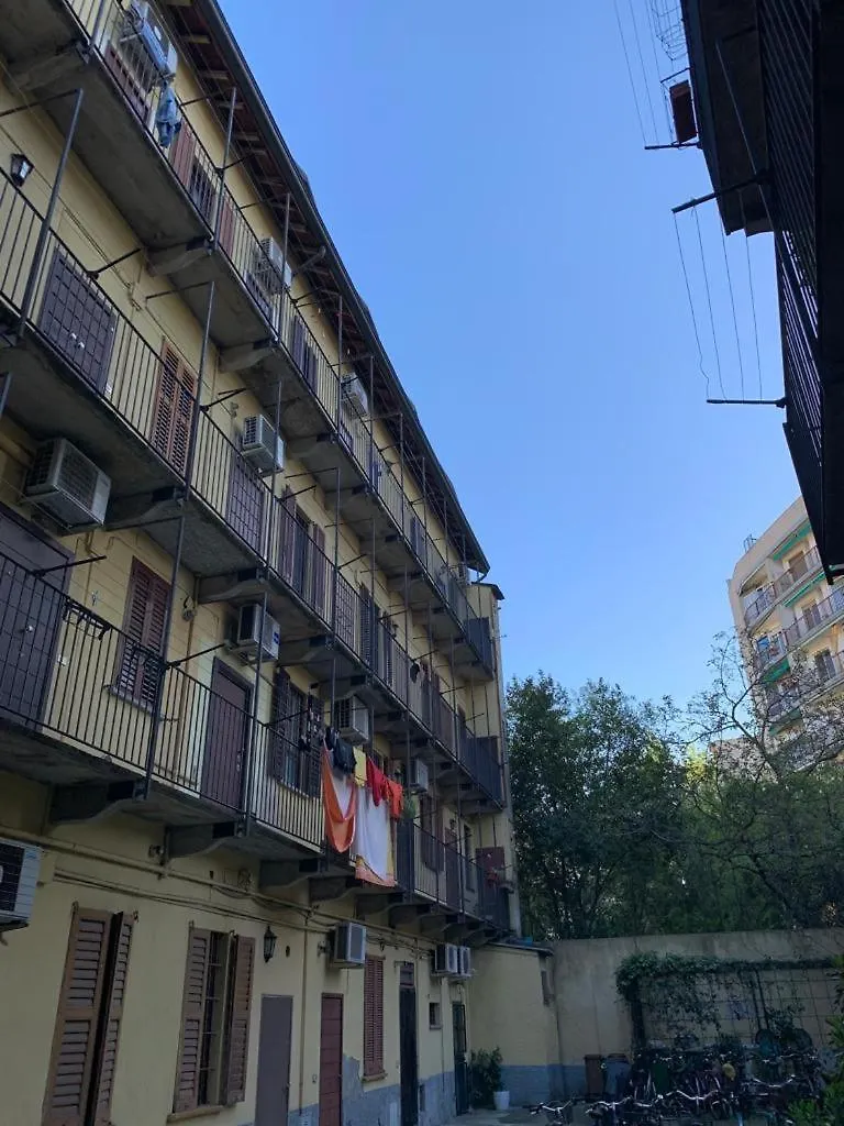 Torricelli 10 Apartment Milan Italy