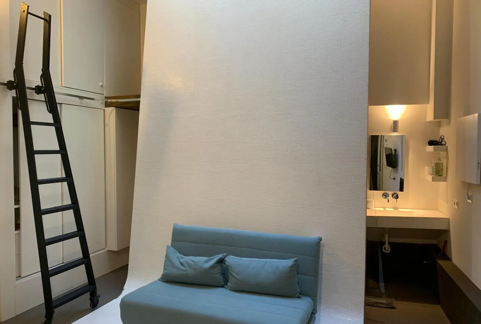 Torricelli 10 Apartment Milan