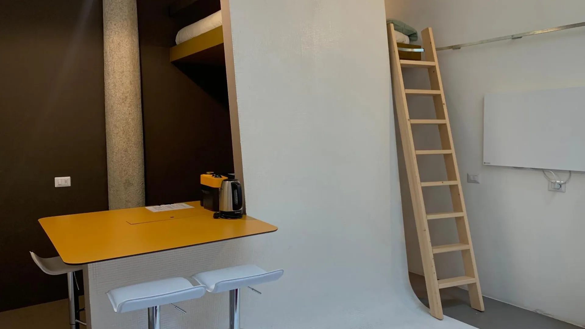 Torricelli 10 Apartment Milan