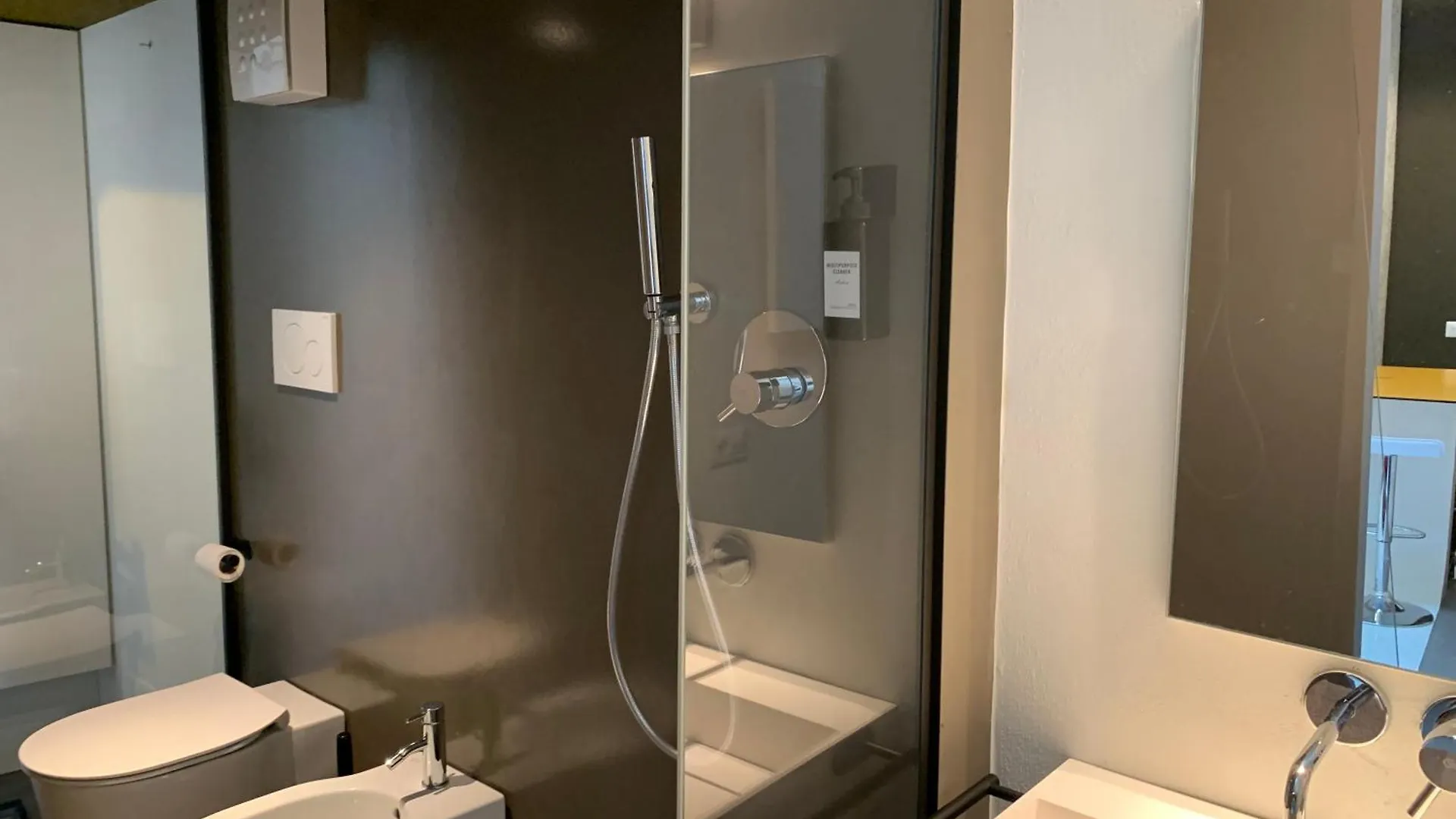 Torricelli 10 Apartment Milan